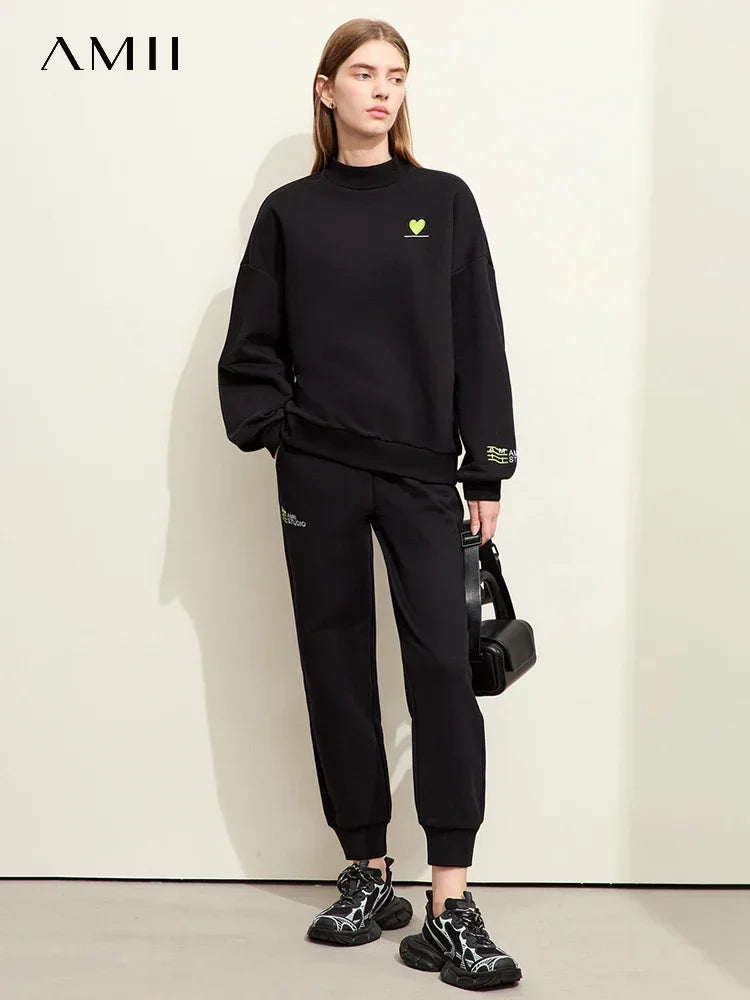 Minimalist Sporty Embroidered Hoodie & Padded Winter Pants
